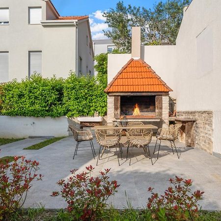 Apartments Dante Подстрана Екстериор снимка