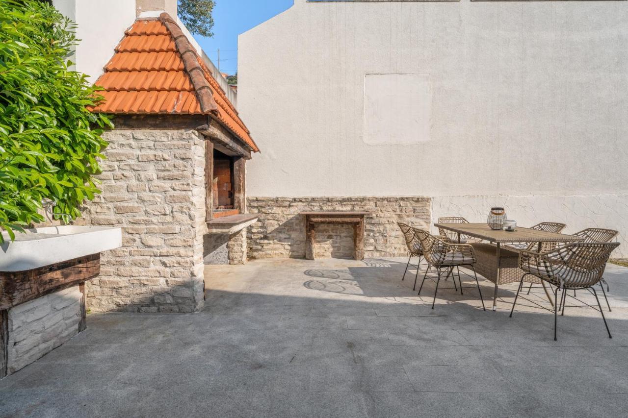 Apartments Dante Подстрана Екстериор снимка